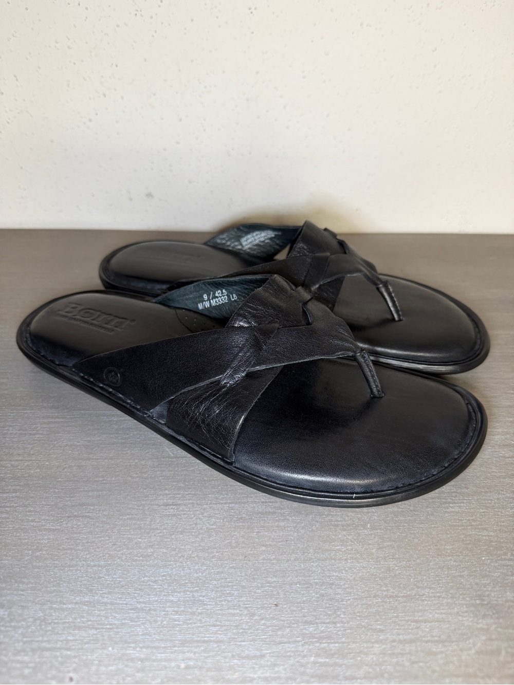 BORN Leather Shoes Sandals 9/42.5 Style M3332 Mens Black Open Toe